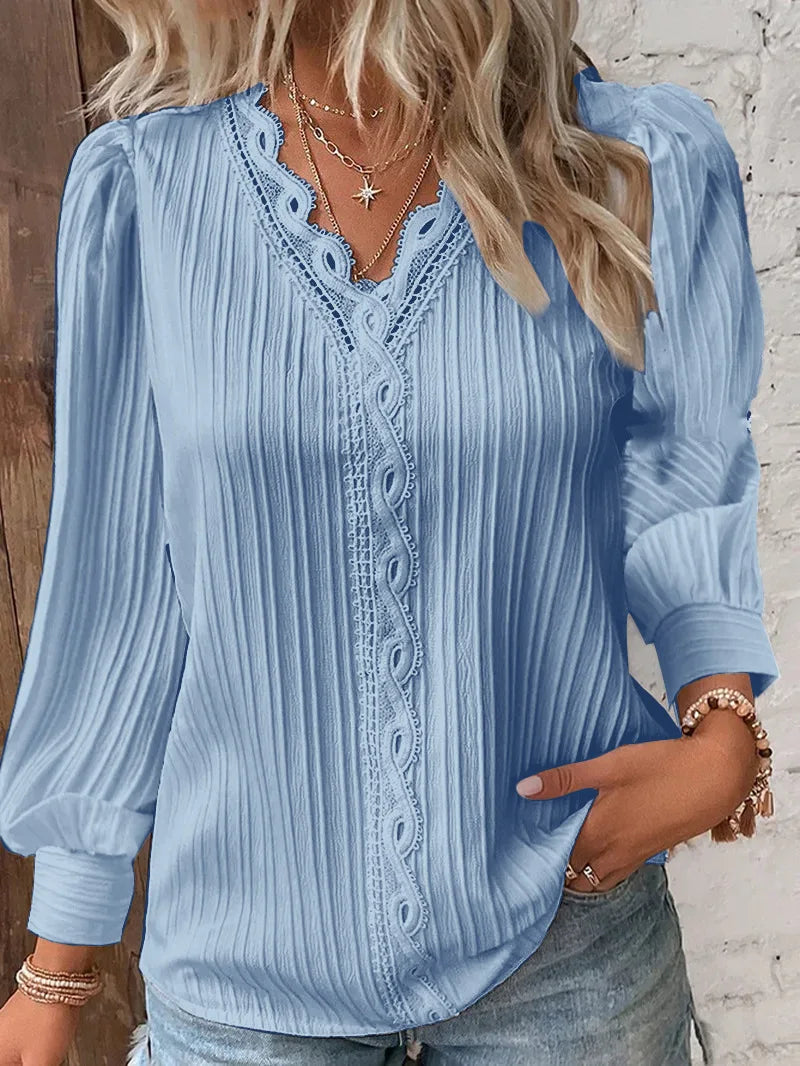 Valorine™ | Selvie – Blus med spetskant och veck