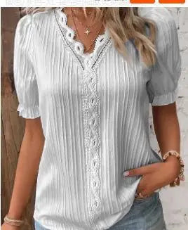 Valorine™ |  – Feminin topp med spetsdetaljer