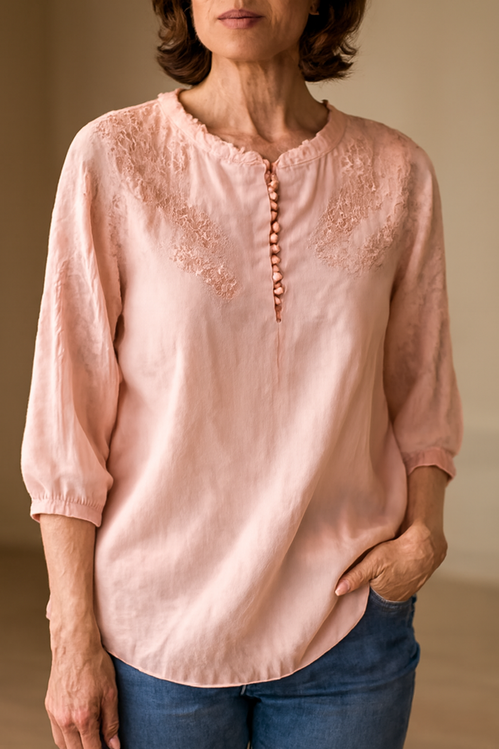 Valorine™ - Blus i bomullsvoile med broderade axlar